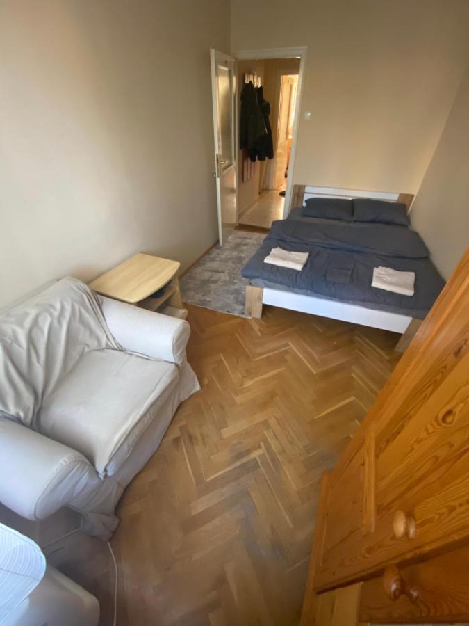 Oeguenc'S Apartment Szeged Bagian luar foto